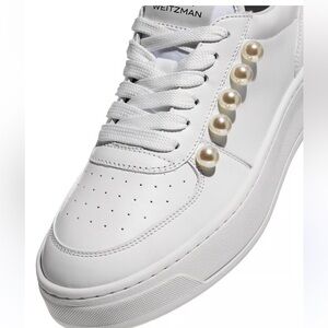 Stuart Weitzman NWT in box Courtside low top leather pearl sneaker